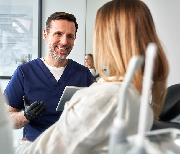 Le traitement du chirurgie esthétique des gencives Le traitement du chirurgie esthétique des gencives