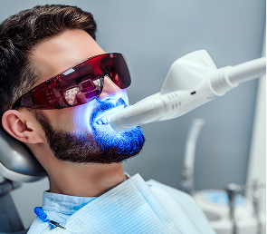 Blanchiment à la chaise avec lumière spécialisée